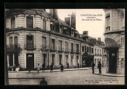 CPA Chateau-du-Loir, Un Coin De La Place  - Chateau Du Loir