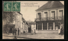 CPA Chateau-du-Loir, Un Coin De La Place Et Comptoir D`Escompte  - Chateau Du Loir