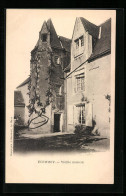 CPA Ecommoy, Vieille Maison  - Ecommoy