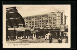 AK Berlin, Bahnhof Alexanderplatz Mit Werbung Für Persil  - Mitte