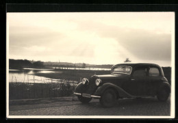 Foto-AK Mercedes-Benz Auto An Einem Ufer, Kfz-Kennzeichen IA-306994  - Passenger Cars