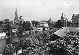 57 METZ LA MOSELLE ET LE TEMPLE PROTESTANT - Metz