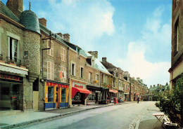 53 LASSAY LA GRANDE RUE - Lassay Les Chateaux