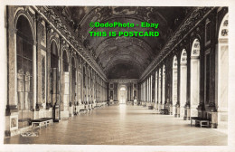 R355418 Versailles. Le Palais. La Galerie Des Glaces. Editions D Art Lys - World