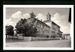 AK Karlsruhe-Knielingen, Auf Der Strasse Vor Der Schule  - Karlsruhe