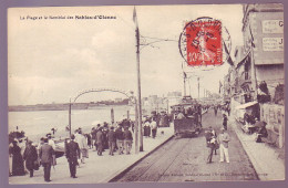 85 - SABLES D'OLONNE - Le REMBLAI Et La PLAGE - ANIMÉE - - Sables D'Olonne