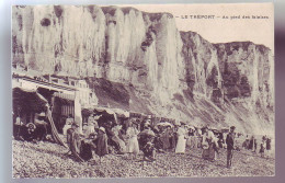 76 - LE TREPORT - AU PIED Des  FALAISES - ANIMÉE -  - Le Treport