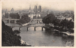 75-PARIS NOTRE DAME-N°4189-H/0385 - Notre Dame De Paris