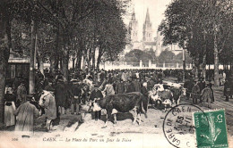 Caen : La Place Du Parc, Un Jour De Foire - Caen