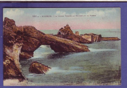 64 - BIARRITZ - ROCHE PERCÉE Au ROCHER De La VIERGE -  - Biarritz