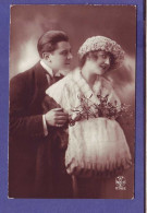 COUPLE - FEMME Et HOMME COSTUMÉ -  - Couples