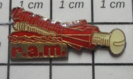 1818b Pin's Pins / Beau Et Rare / THEME : MARQUES / R.A.M. CHEVILLE VIS BRICOLAGE - Marche