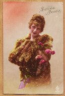 38733  / ⭐ ♥️ ARS 4303 -BONNE ANNEE Embossed Jeune Femme Manteau Fourrure Mode 1910s à Fernande HUGUET Massanes - Nouvel An