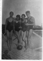 Photo Vintage Paris Snap Shop -famille Family  Maillot De Bain Swimsuit - Autres & Non Classés