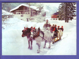 74 - CHAMONIX - ATTELAGE TRAINEAU En HIVER - ANIMÉE - - Chamonix-Mont-Blanc