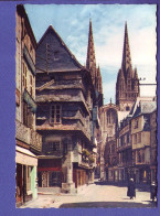 29 - QUIMPER -  RUE KEREON - FEMME EN COSTUME  - - Quimper