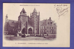 22 - SAINT BRIEUC - CATHÉDRALE Et HÔTEL De VILLE -ANIMÉE - MARCHÉ - - Saint-Brieuc