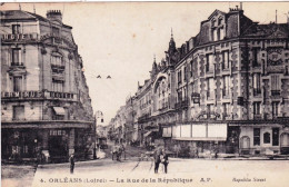 45 - Loiret -  ORLEANS - La Rue De La Republique - Orleans