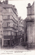 44 - Loire Atlantique - Vieux NANTES - Vieilles Maisons De La Rue Sainte Croix Demolies En 1906 - Nantes