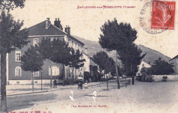 88 - Vosges -  SAULXURES Sur MOSELOTTE - La Mairie Et La Place - Saulxures Sur Moselotte