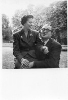 Photo Vintage Paris Snap Shop -couple Arbre Tree Lac Lake Versaille  - Anonieme Personen