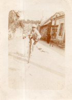 Photo Vintage Paris Snap Shop - Homme Bicyclette Velo Bicycle - Other & Unclassified