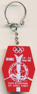 Porte-clefs X° Jeux Olympiques D'Hiver De Grenoble 1968 Olympic Games 68 Salon International Des Sports D'Hiver 24-28 * - Autres & Non Classés