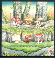 ANTIGUA & BARBUDA 2001** - Funghi / Mushrooms - Block Di 6 Val. MNH. - Pilze