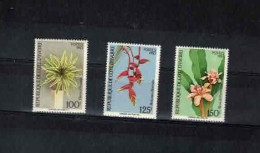 YT N° 675A** à 675C** - Heliconia Rostrata - Rose De Porcelaine - Fleur D' Ananas - Côte D'Ivoire (1960-...)