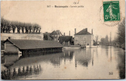 36 BUZANCAIS - Le Lavoir Public  - Autres & Non Classés