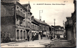 80 ALBERT - La Rue Victor Hugo. - Albert