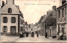 22 LA ROCHE DERRIEN - Le Haut De La Rue De L'eglise  - Andere & Zonder Classificatie