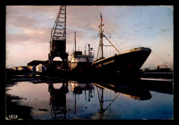 BATEAUX - CARGO - BX DUSSELDORF - ROCHEFORT-SUR-MER - Commerce