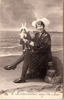 85 LES SABLES D'OLONNE - Sablaise Avec Sa Poupee  - Sables D'Olonne