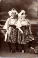 85 LES SABLES D'OLONNE - CARTE PHOTO - Costume Local  - Sables D'Olonne