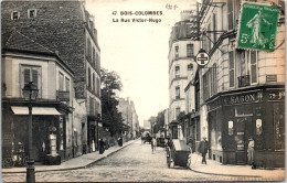 92 BOIS COLOMBES - Une Vue De La Rue V Hugo  - Other & Unclassified
