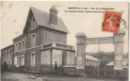 DARNETAL  Rue De La République - La Nouvelle Ecole Communale De Garçons - Darnétal