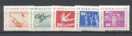 DDR    421/425   * *  TB  Sport   Cote 4.25 Euro   - Unused Stamps