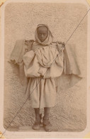 1891 Photo Afrique Algérie Enfant Un Jeune Marcheur Souvenir Mission Géodésique Militaire Capitaine Boulard - Gentil - Antiche (ante 1900)