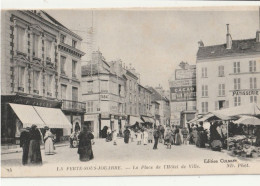 LA FERTE Sous JOUARRE  La Place De L'Hôtel De Ville - La Ferte Sous Jouarre