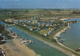 17 N° 25311. Meschers . Le Camping Et Le Port. Vue Generale Aerienne. Cpsm. - Meschers