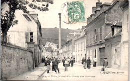 27 EVREUX - Usine Malatire, Sortie Des Ouvriers  - Evreux