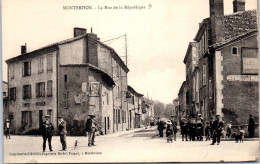 42 MONTBRISON - La Rue De La Republique  - Montbrison