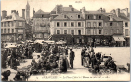 50 AVRANCHES - La Place Littre A L'heure Du Marche  - Avranches