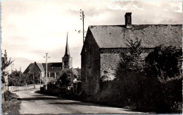 53 SAINT THOMAS DE COURCERIERS - Le Bourg - Autres & Non Classés