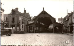 53 CRAON - La Place Des Halles.  - Craon