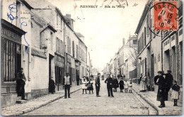 91 MENNECY - Rue De Milly (plis) - Mennecy