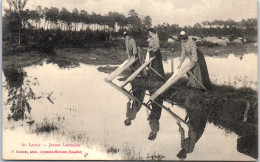 40 Au Lavoir - Jeunes Landaises  - Andere & Zonder Classificatie