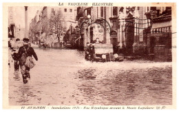 84 AVIGNON - Crue 1935, Rue Republique. - Avignon