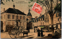 58 LA CHARITE - La Place Du Marche Et Mairie  - La Charité Sur Loire